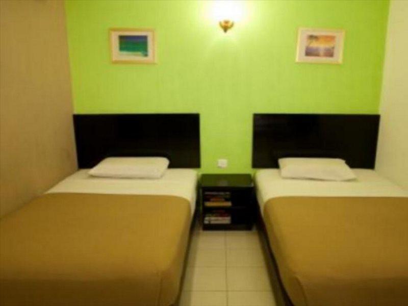 Hotel Ria Johor Bahru Extérieur photo