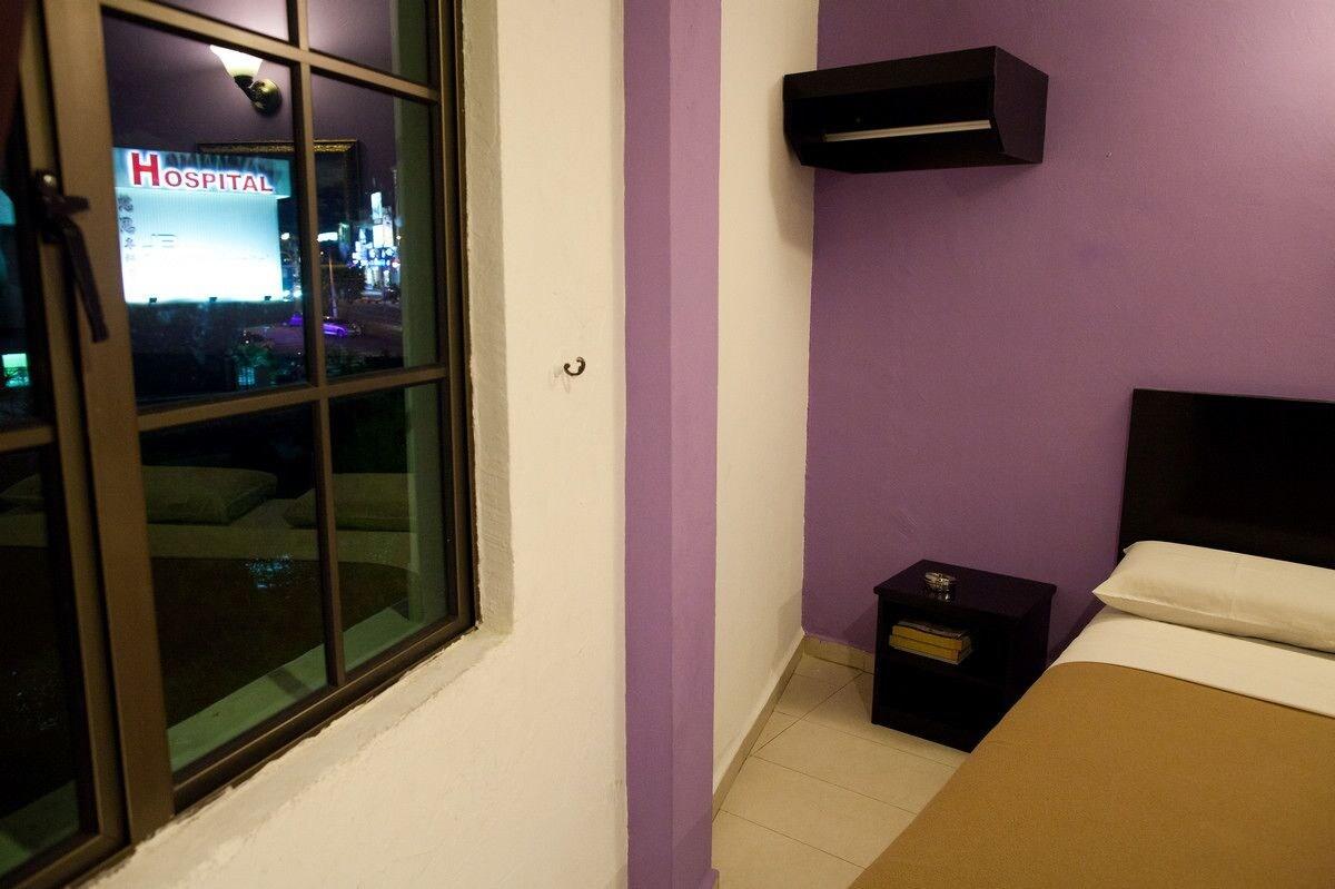Hotel Ria Johor Bahru Extérieur photo